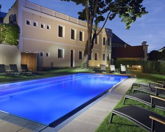 Hotel Reza - Franzensbad - Pool