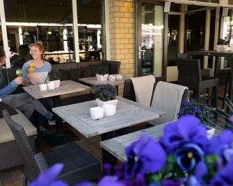 Fletcher Hotel - Restaurant de Cooghen - De Koog - Innenhof