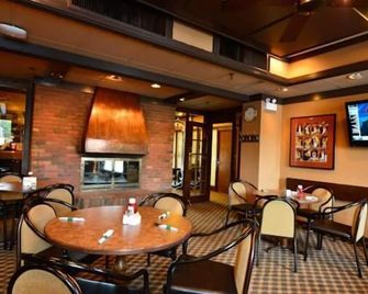 أسينيبوان جوردون إن أون ذا بارك - وينيبيغ - مطعم