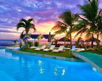 Acapulco Resort - Toledo City - Pool