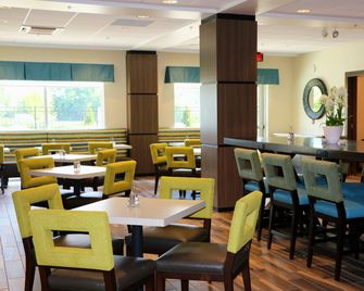 Holiday Inn Express & Suites Hendersonville Se - Flat Rock By IHG - Flat Rock - Restaurante