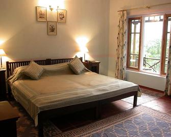 Neemrana's Glasshouse on the Ganges - Shivpuri - Bedroom