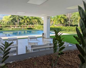 Apto en Puerta del Alma- Zona Exclusiva en San Salvador. Pet friendly! - San Salvador - Pool