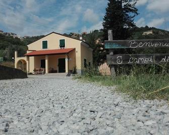 I Campi di Lino - Finale Ligure - Edificio