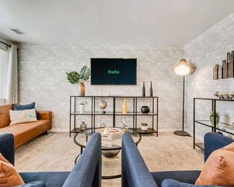 Convenient 2br Apt With Parking Near Downtown Slc - 鹽湖城 - 客廳