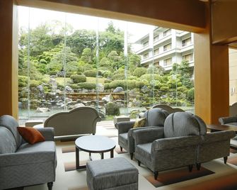Tamatsukuri Grand Hotel Choseikaku - Matsue - Oleskelutila