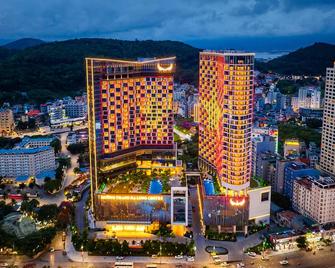 Muong Thanh Luxury Ha Long Centre Hotel - Ha Long - Будівля
