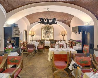 Hotel Embassy - Κάρλοβυ Βάρυ - Εστιατόριο