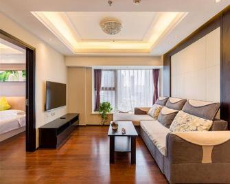 Zhanyou Home Sea View Apartment Hotel(Dalian Venice the City of Water) - Dalian - Living room