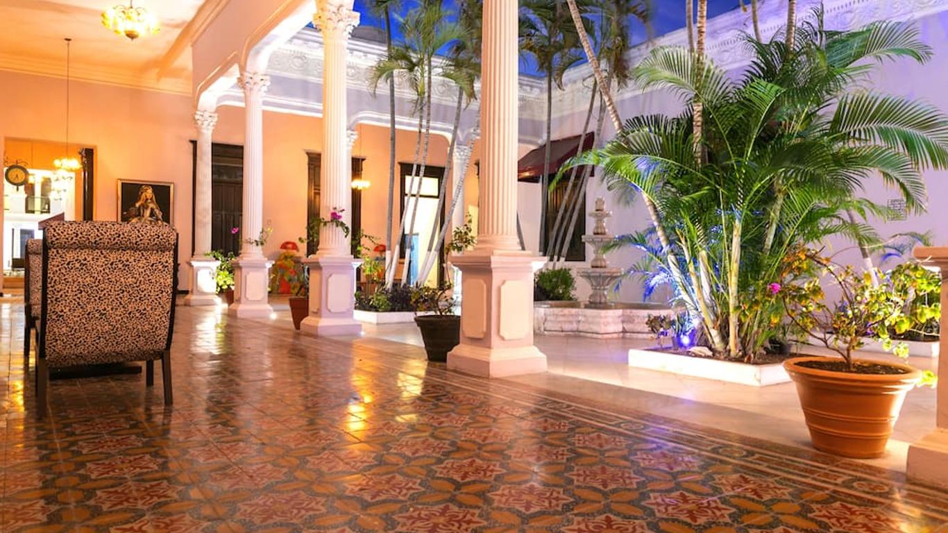 هوتل لافاندا سي إيه إس