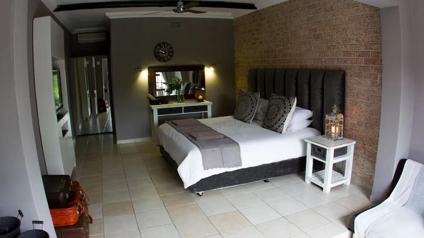 أومتامفونا ريفر لودج