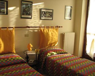 B&B Il Glicine di Basiglio - Basiglio - Schlafzimmer