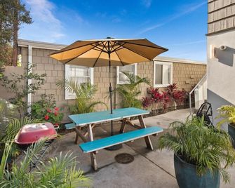 Modern Luxury 2BR Apt in Heart of Ocean Beach - San Diego - Patio