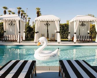 Hotel El Cid by AvantStay - Palm Springs - Piscina