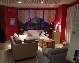 Hotel Espace - Montclar - Living room