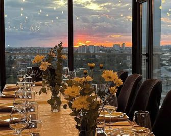 Hotel Panoramic - Koetaisi - Eetruimte