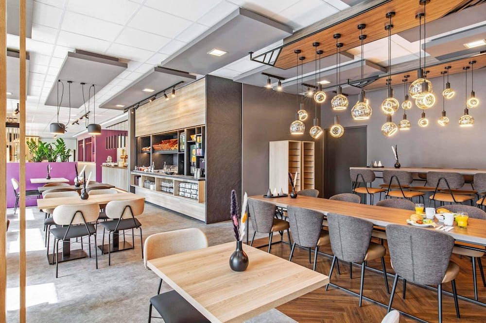 فندق بي آند بي في مطار هامبورغ - هامبورغ - مطعم