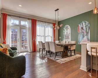 Riverfront Retreats, Downtown - Savannah - Dining room