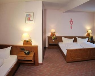 Hotel Café Adler - Triberg - Schlafzimmer