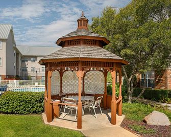 Residence Inn by Marriott Dallas DFW Airport North/Irving - Irving - Patio