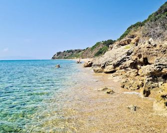 Beautiful 2 bedroom Apartment in Skala sleeps 5 - Skala - Plaża