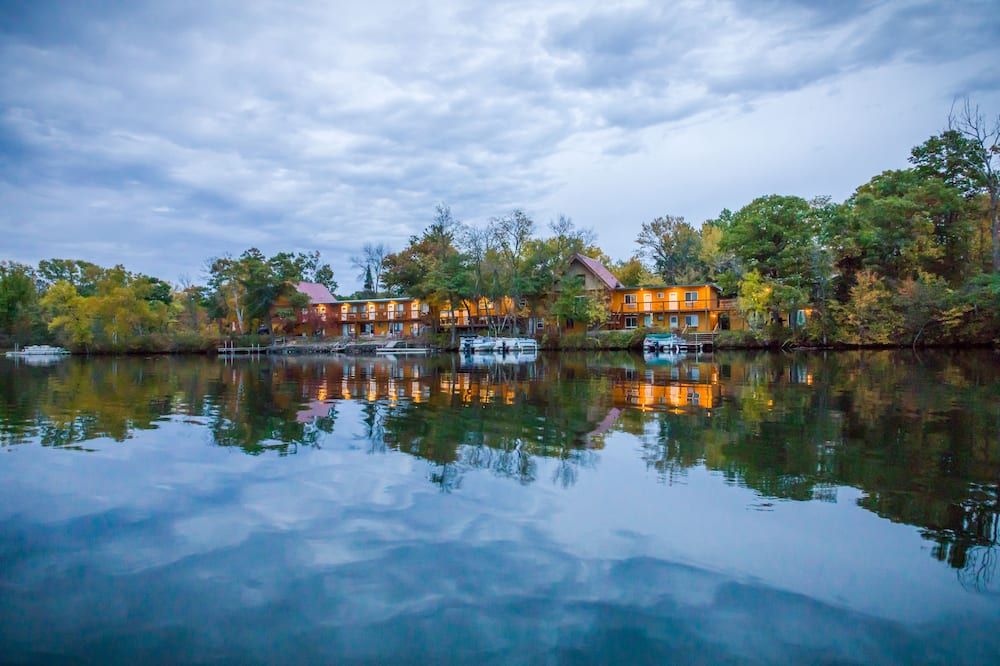 Curriers Lakeview Lodge - Rice Lake - Buiten zicht