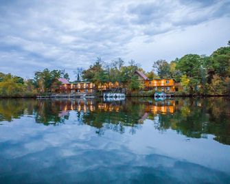 Curriers Lakeview Lodge - Rice Lake - Vista esterna