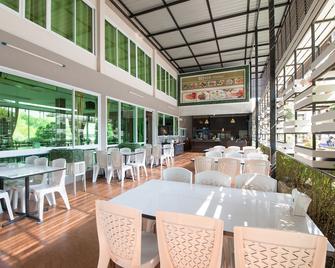 Benjatara Boutique Resort - Lop Buri - Restaurante