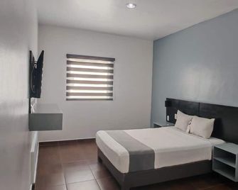 Alo Select Mazatlan - Mazatlán
