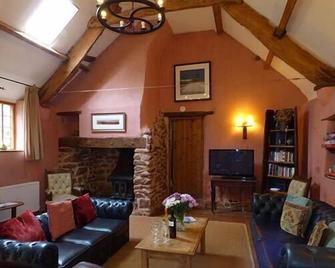 The Barn - Taunton - Living room