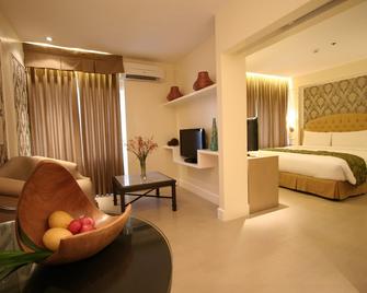 Hotel St. Ellis - Legazpi City - Pokój dzienny
