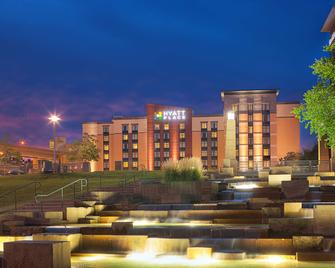 Hyatt Place Pittsburgh North Shore - Pittsburgh - Building