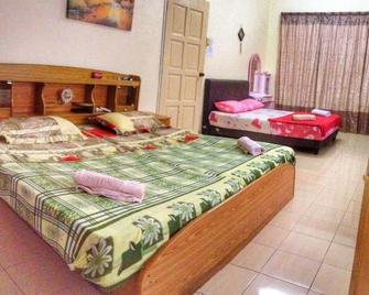 Sleepy Hollow Villa - Kampung Padang Masirat - Habitación