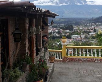 Hostal curiñan la mejor vista de Otavalo - Otavalo - Vista exterior