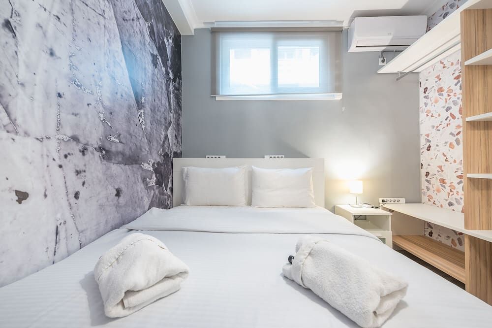 Welcoming Koukaki Home by Cloudkeys - אתונה - חדר שינה