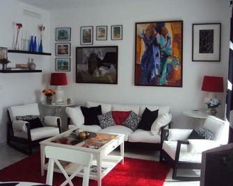 Piso acogedor, moderno y luminoso - Écija - Sala de estar