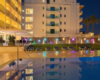 Hotel Luxor - Palma - Piscina