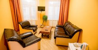 Lira Hotel - Saratov - Living room