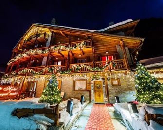 Hotel Le Bouquet - Adults Only - Cogne - Budova