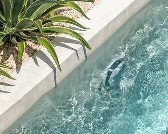 Casa Blanche Canggu - North Kuta - Pool