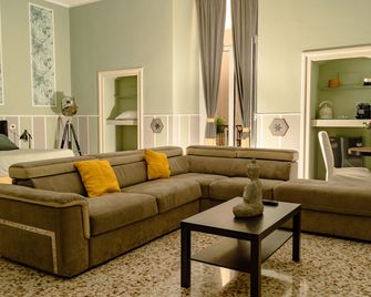 MammaDada charm rooms - Bari - Living room
