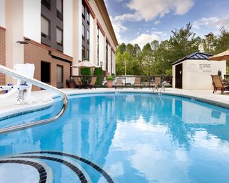 Hampton Inn Morganton - Morganton - Piscina
