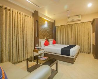 Hotel Gananayak - Siliguri - Bedroom