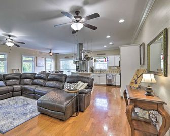 Lakeside Hot Tub, fire pit, kayaks, king beds - Jackson - Sala de estar
