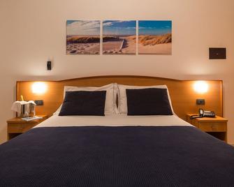 Hotel Mare Blu -- boutique - Pineto - Gebäude