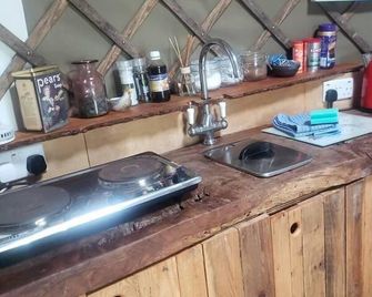Bembridge Harbour Yurt - Log Burner - Wifi - Bembridge - Küche
