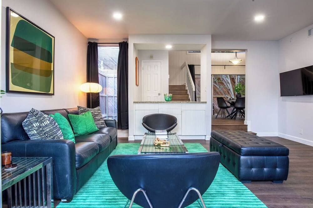 3BR The Montrose Collective F! Steps to Food & Fun - יוסטון - סלון