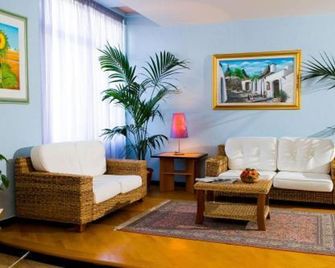 Hotel Astoria - Alberobello - Sala de estar