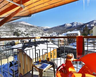 Residence Nemea Les Grands Ax - Ax-Les-Thermes - Balcon