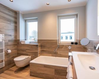 SEETELHOTEL Kinderresort Usedom (vorm. Familienhotel Waldhof) - Trassenheide - Ванна кімната